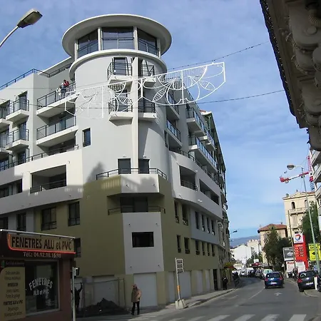 6 Rue Merle