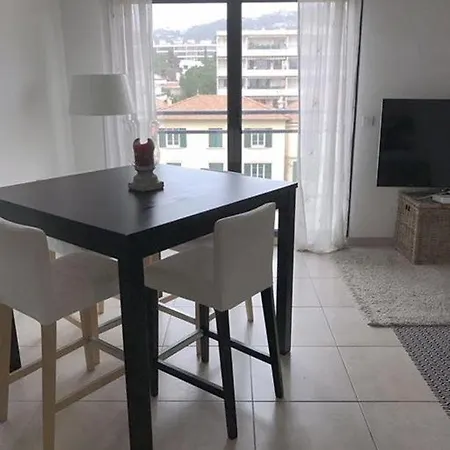 6 Rue Merle
